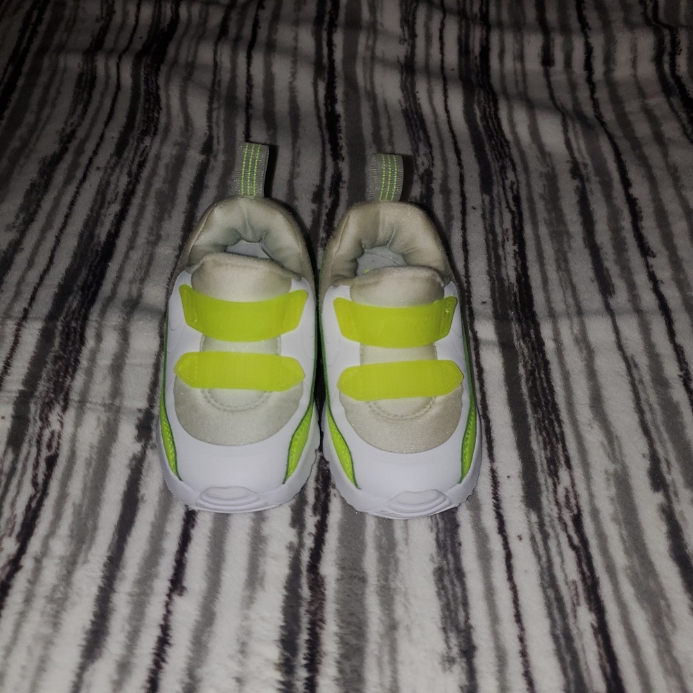 Air Max 90 size 6c